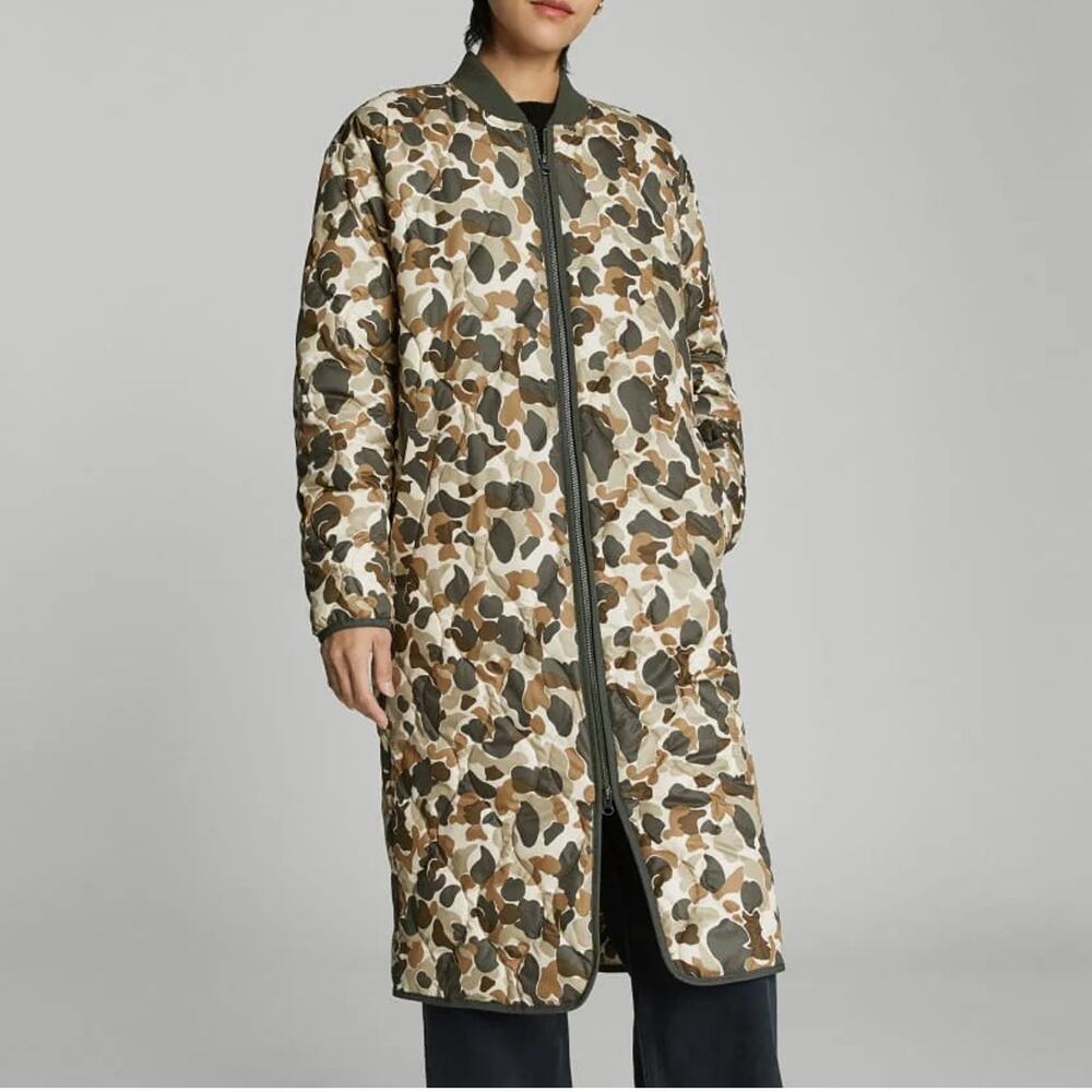 Everlane Women’s XS Puffer Coat Long Liner Camo Print Insulated Jacket Zip Front